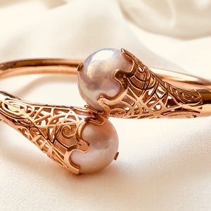 MING PEARL Rose Bronze Bypass Bracelet